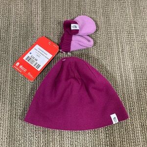 NEW North Face Infant Reversible Beanie & Mitten Set - Orchid Purple